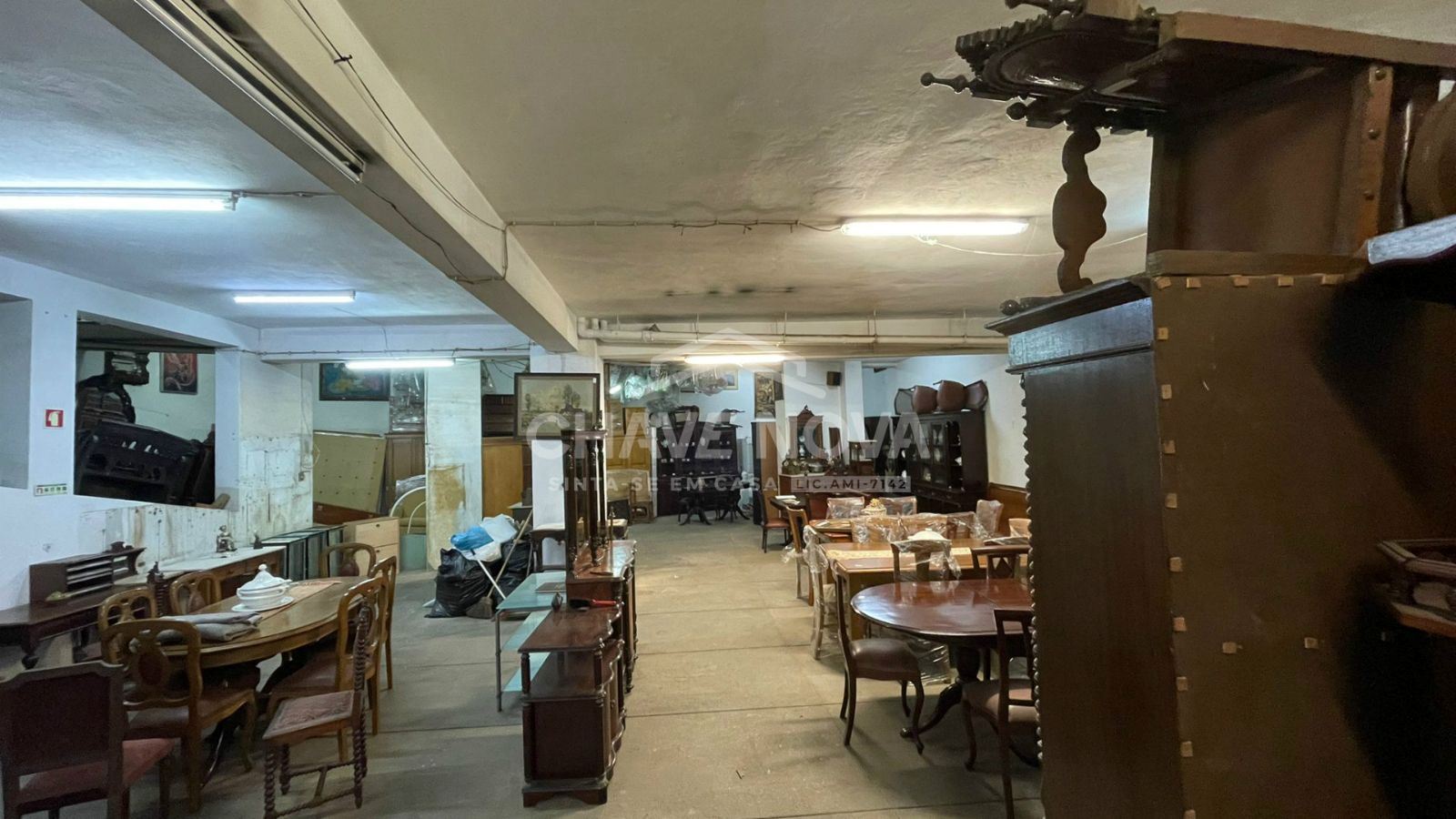 Negócio para Venda em Santa Marinha e São Pedro da Afurada