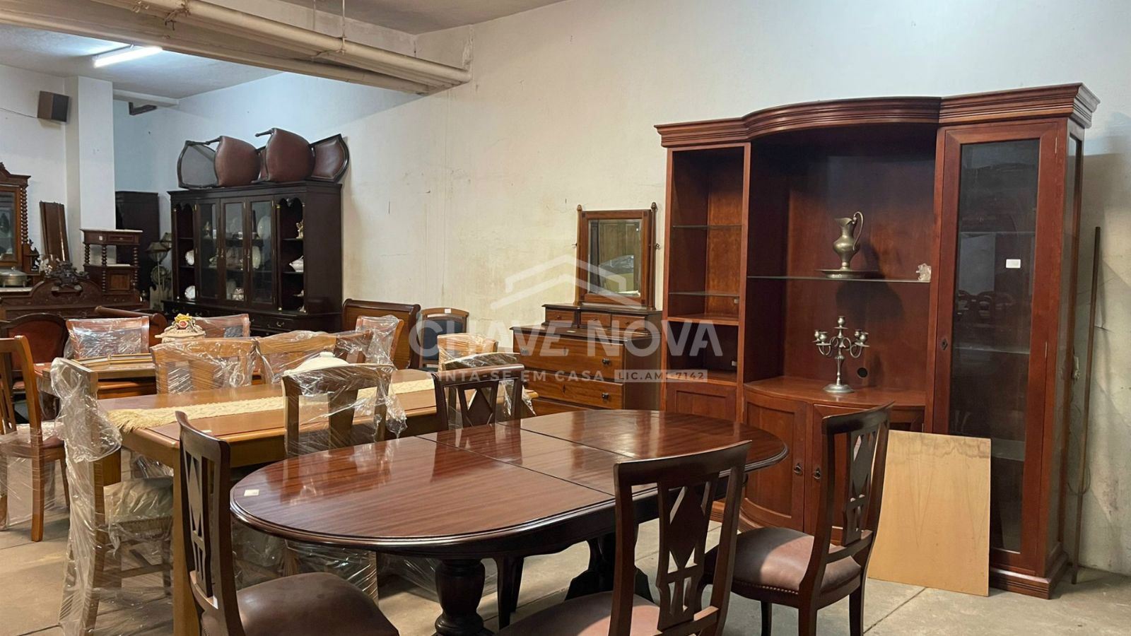 Negócio para Venda em Santa Marinha e São Pedro da Afurada