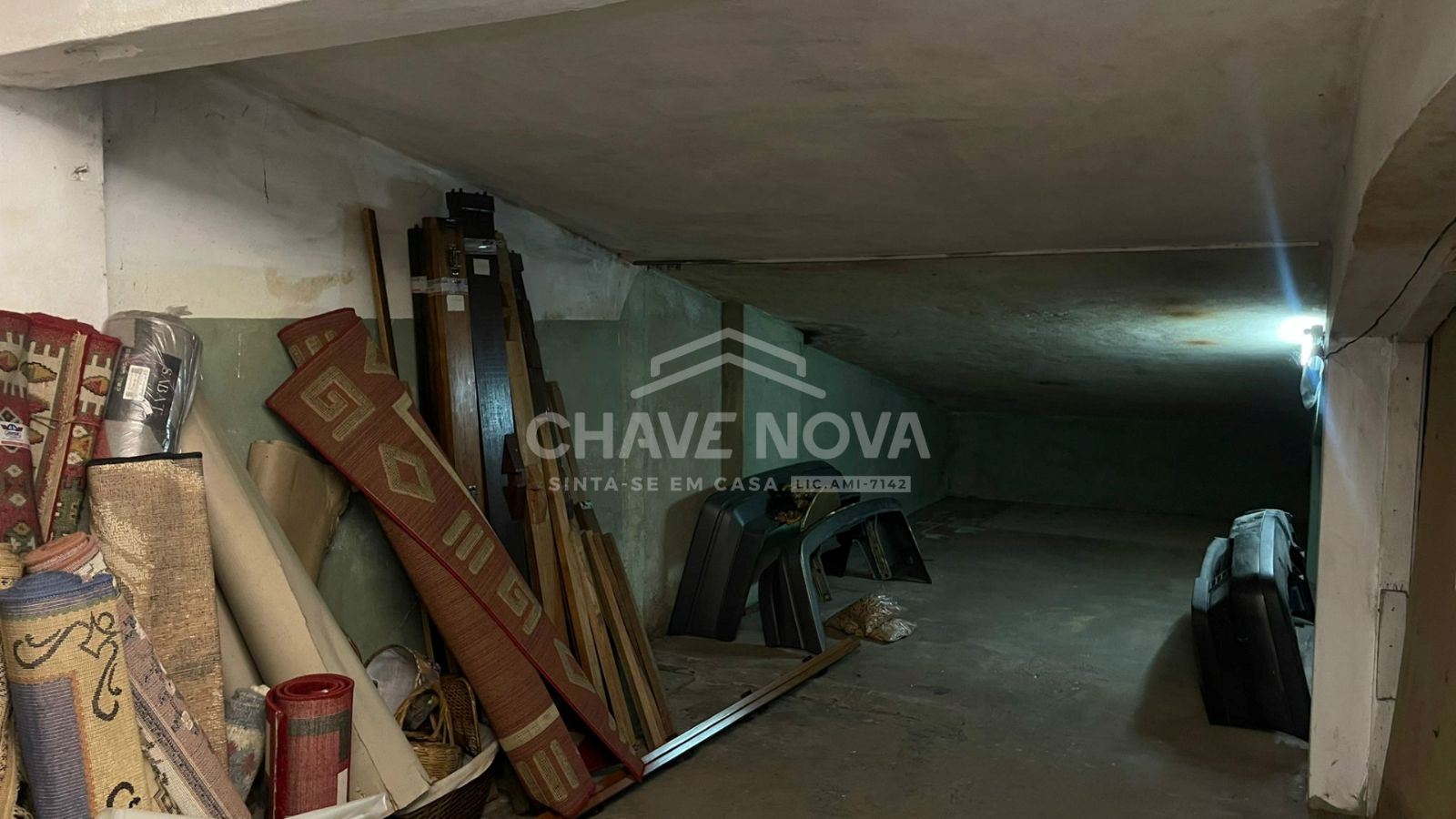 Negócio para Venda em Santa Marinha e São Pedro da Afurada