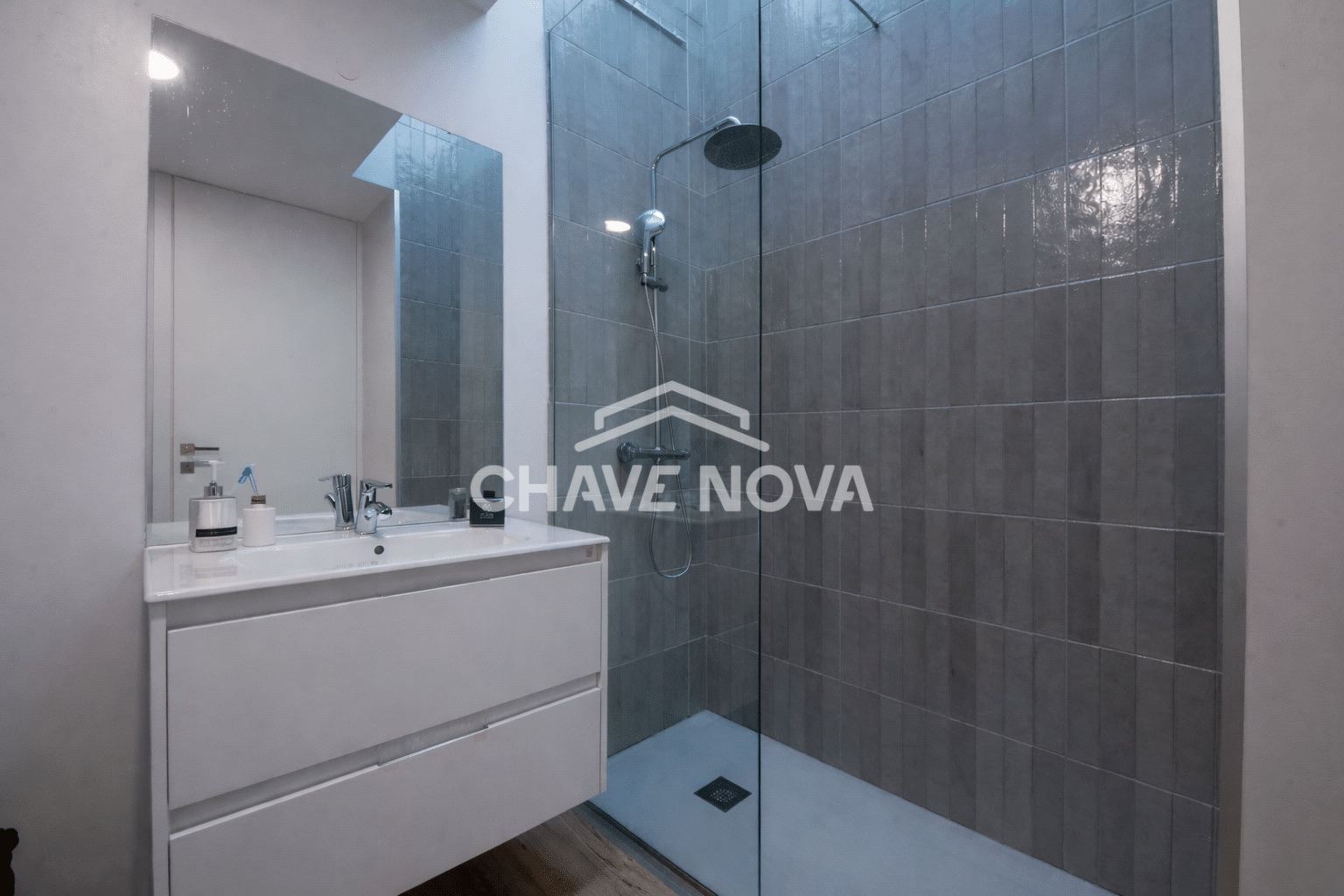 Moradia T4 para Venda em Milheiros