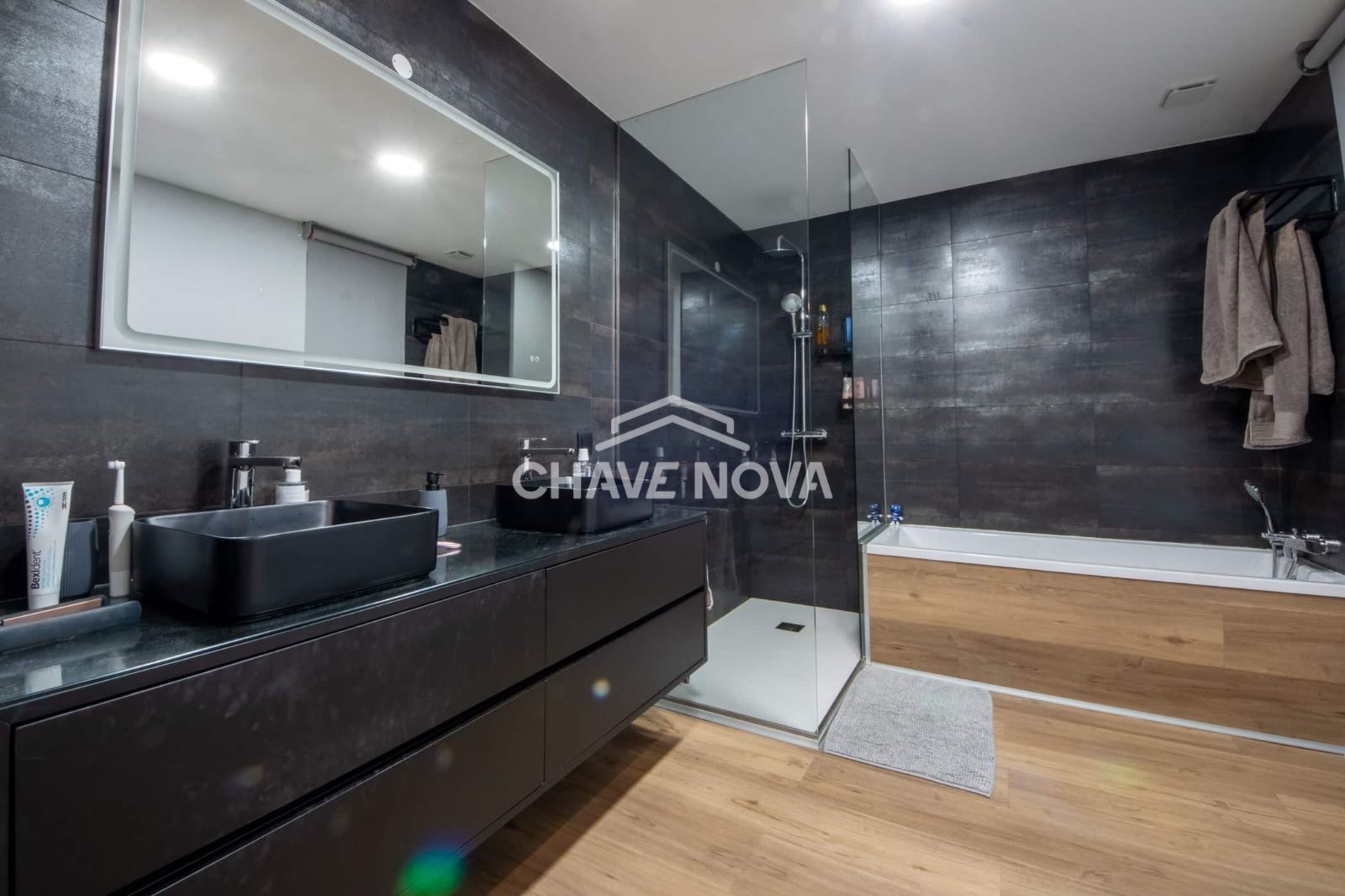 Moradia T4 para Venda em Milheiros