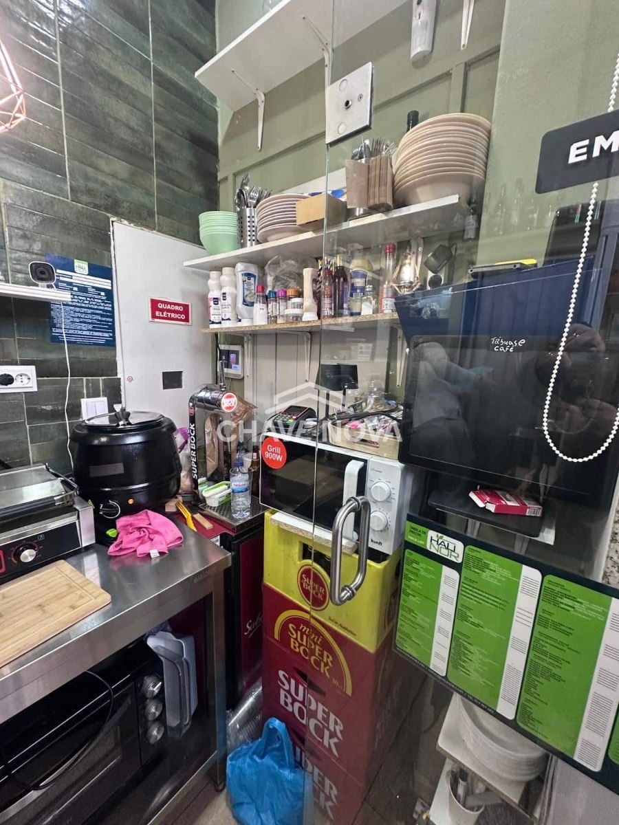 Loja para Trespasse em Mafamude e Vilar do Paraíso