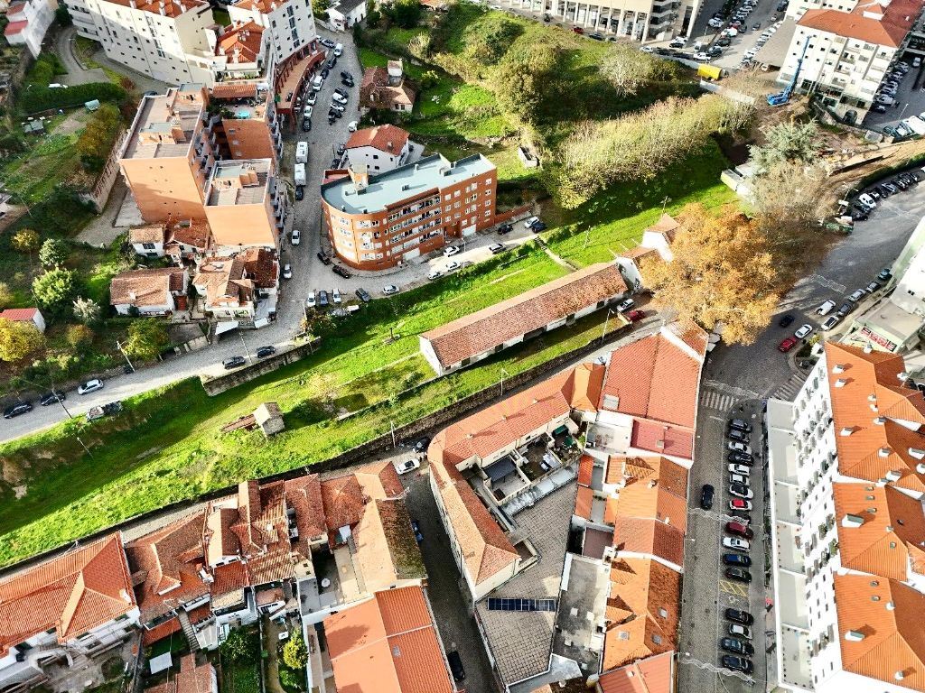 Prédio para Venda em Amarante (São Gonçalo), Madalena, Cepelos e Gatão