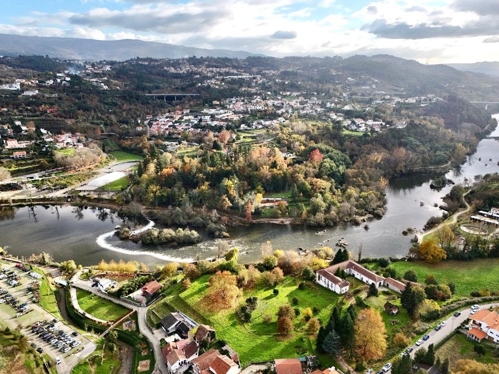 Prédio para Venda em Amarante (São Gonçalo), Madalena, Cepelos e Gatão