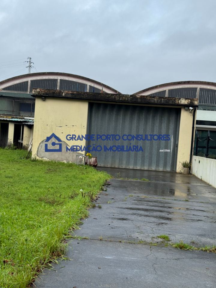 Armazém para Arrendamento em Aguas Santas