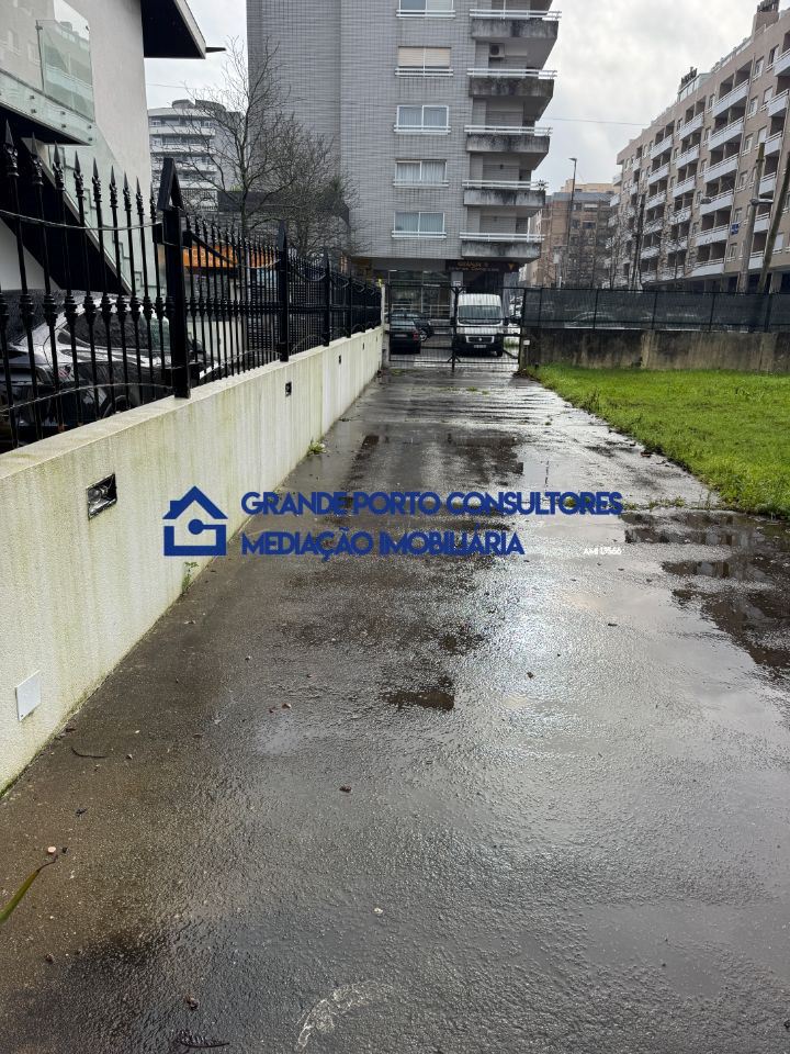 Terreno Misto para Arrendamento em Aguas Santas