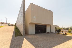 Moradia isolada com 4 Quartos para Compra