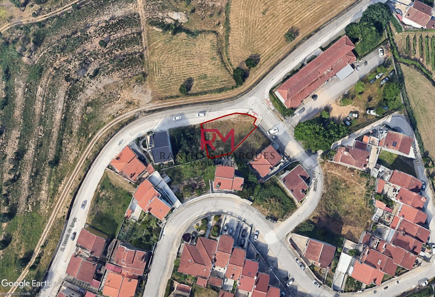 Terreno para Venda em Campo e Sobrado Foto 11