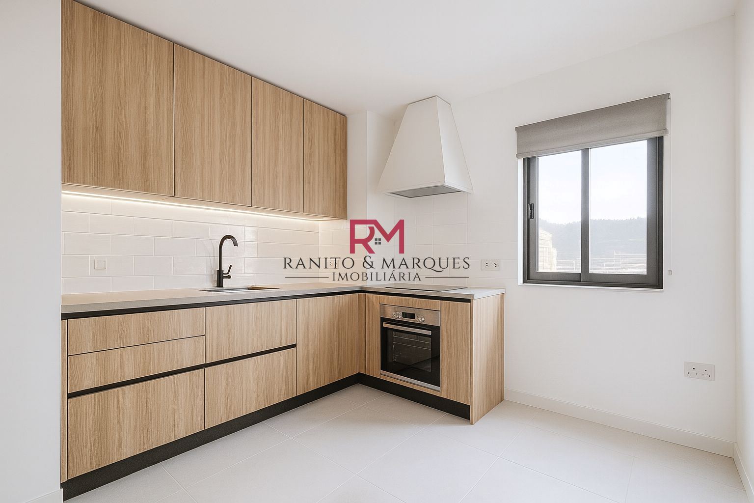 Moradia T5 para Venda em Campo e Sobrado