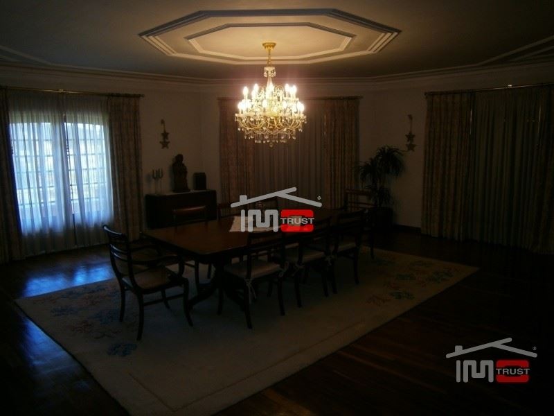 Moradia T6 para Venda em Leiria, Pousos, Barreira e Cortes