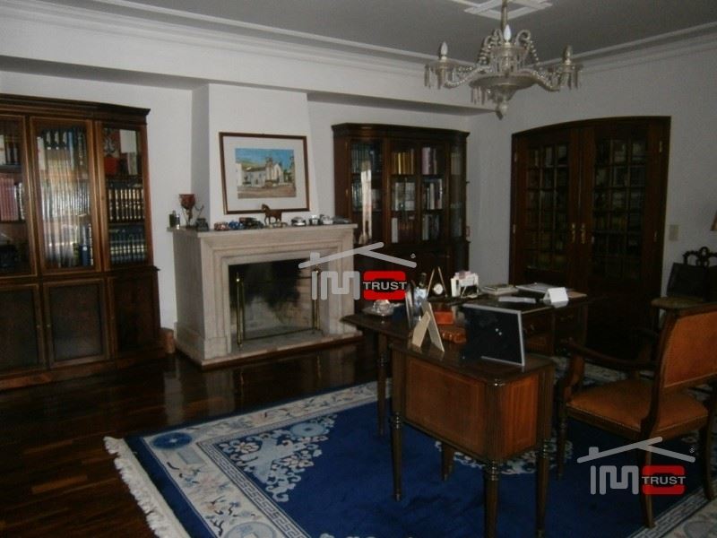 Moradia T6 para Venda em Leiria, Pousos, Barreira e Cortes