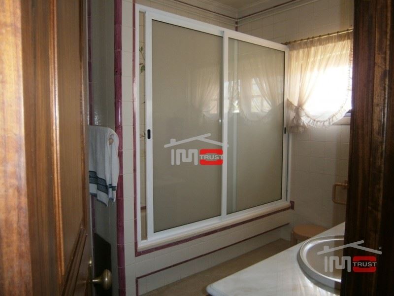 Moradia T6 para Venda em Leiria, Pousos, Barreira e Cortes