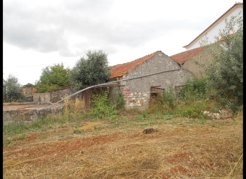 Moradia T6 para Venda em Nossa Senhora das Misericordias