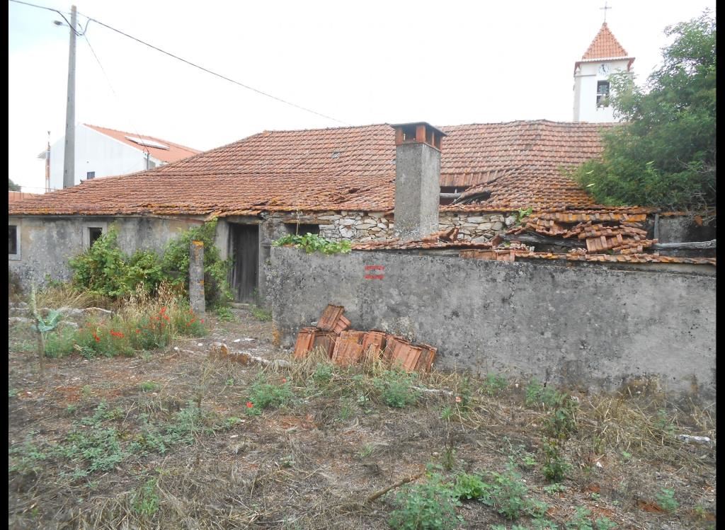 Moradia T6 para Venda em Nossa Senhora das Misericordias