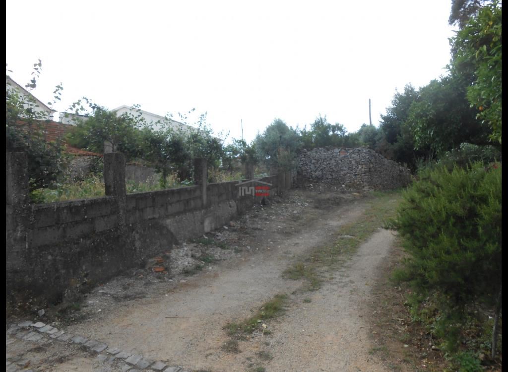 Moradia T6 para Venda em Nossa Senhora das Misericordias