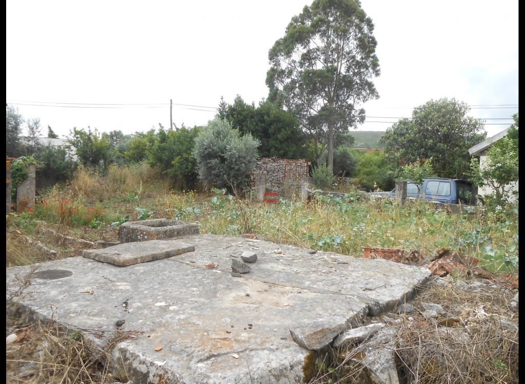 Moradia T6 para Venda em Nossa Senhora das Misericordias