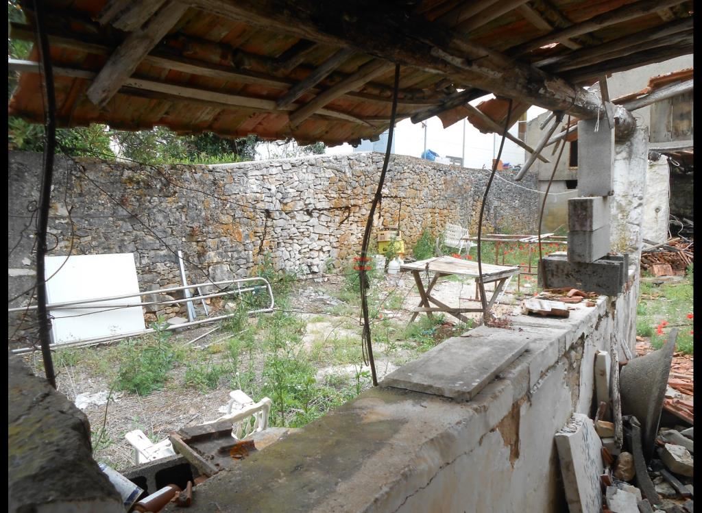 Moradia T6 para Venda em Nossa Senhora das Misericordias