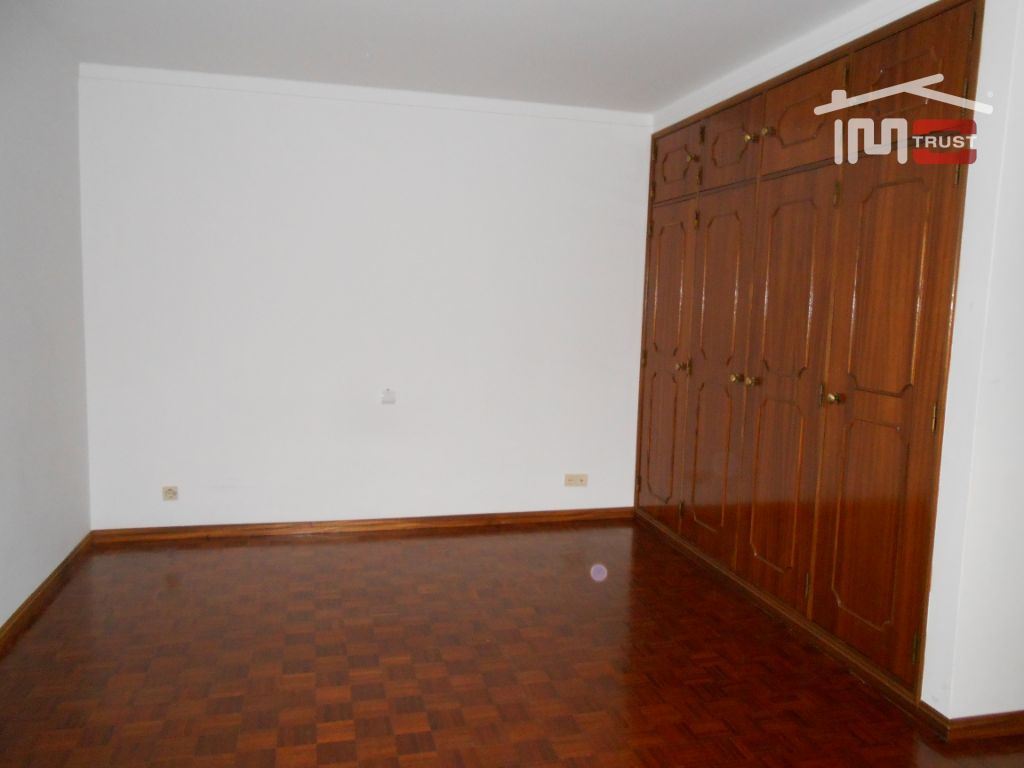 Apartamento T2 para Arrendamento em Fatima