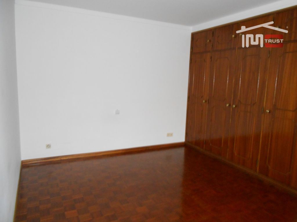 Apartamento T2 para Arrendamento em Fatima
