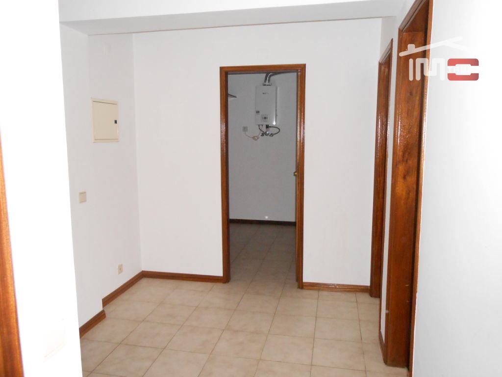 Apartamento T2 para Arrendamento em Fatima