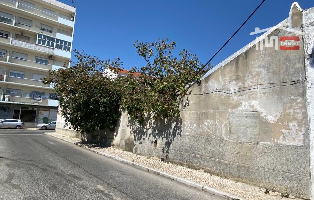 Moradia T5 para Venda em Montijo e Afonsoeiro