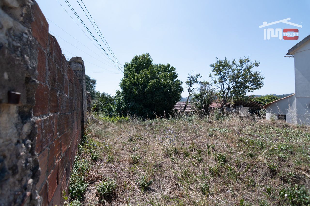 Moradia T2 para Venda em Nossa Senhora da Piedade