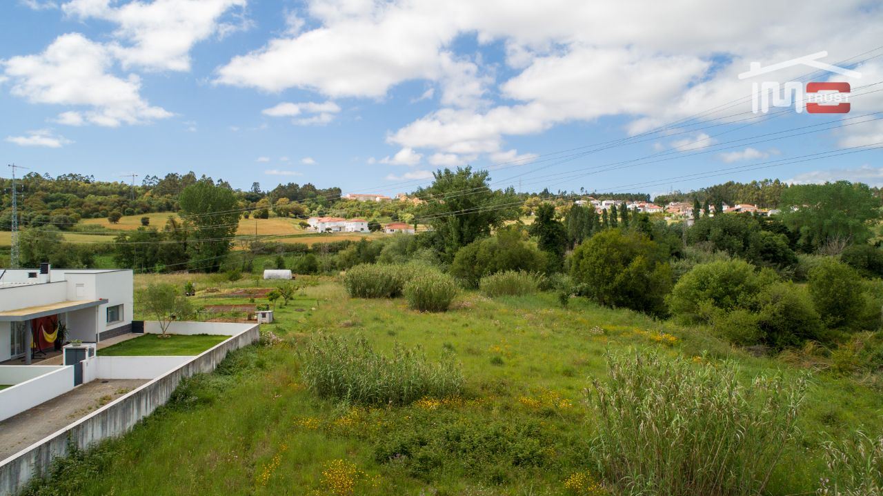 Terreno P/ Prédio para Venda em Leiria, Pousos, Barreira e Cortes