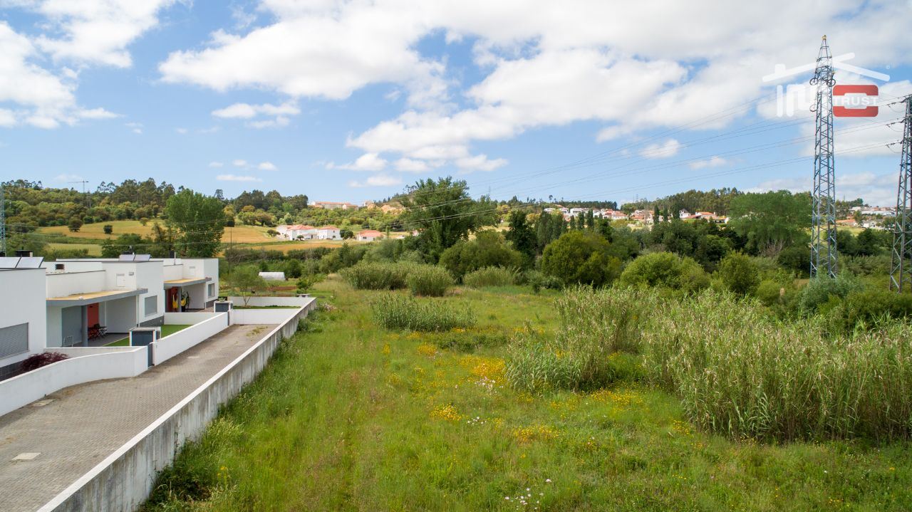 Terreno P/ Prédio para Venda em Leiria, Pousos, Barreira e Cortes