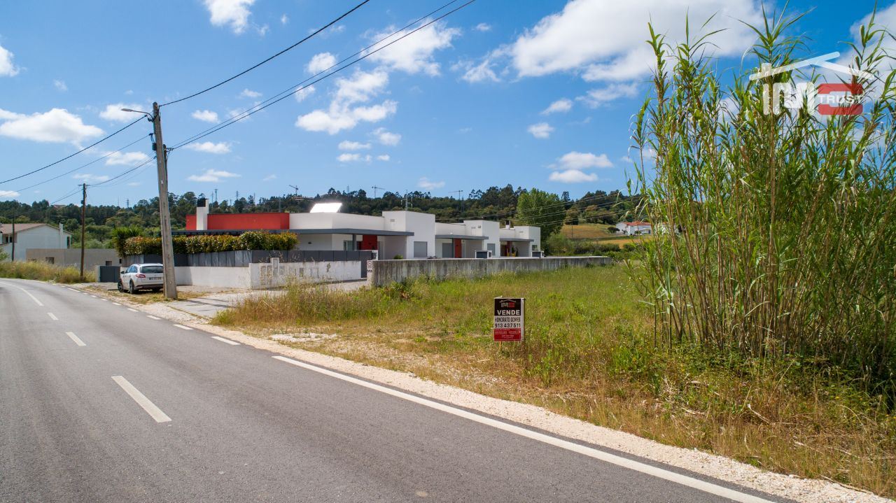 Terreno P/ Prédio para Venda em Leiria, Pousos, Barreira e Cortes