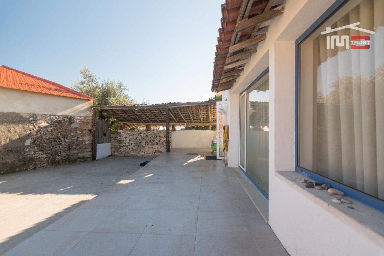 Moradia T4 para Arrendamento em Fatima