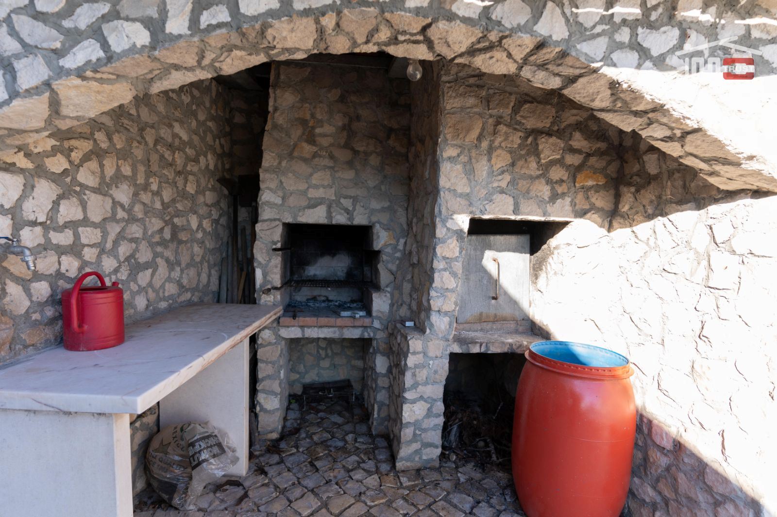 Moradia T5 para Venda em Nossa Senhora das Misericordias