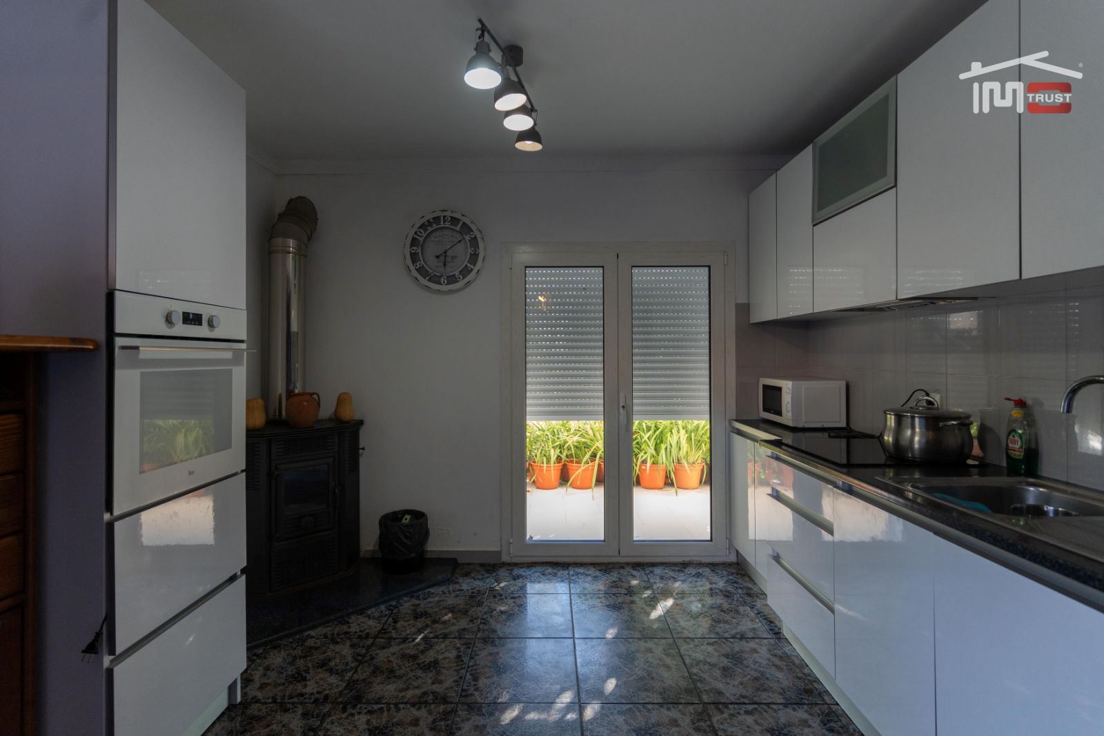 Moradia T5 para Venda em Nossa Senhora das Misericordias