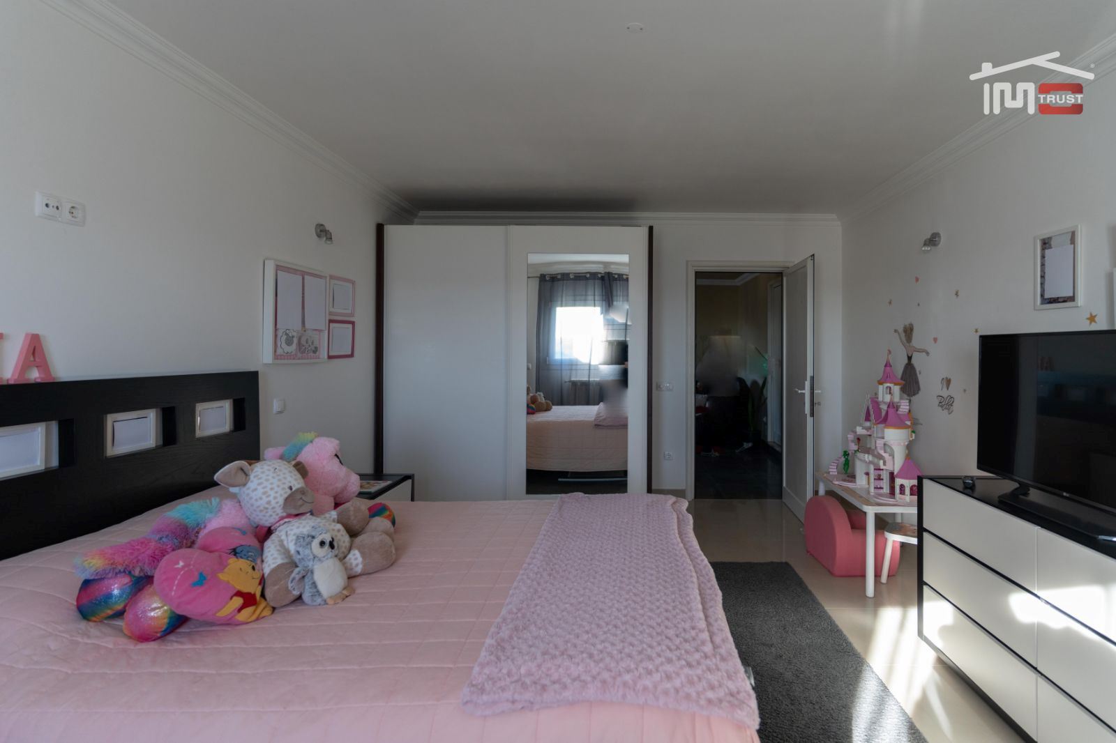 Moradia T5 para Venda em Nossa Senhora das Misericordias