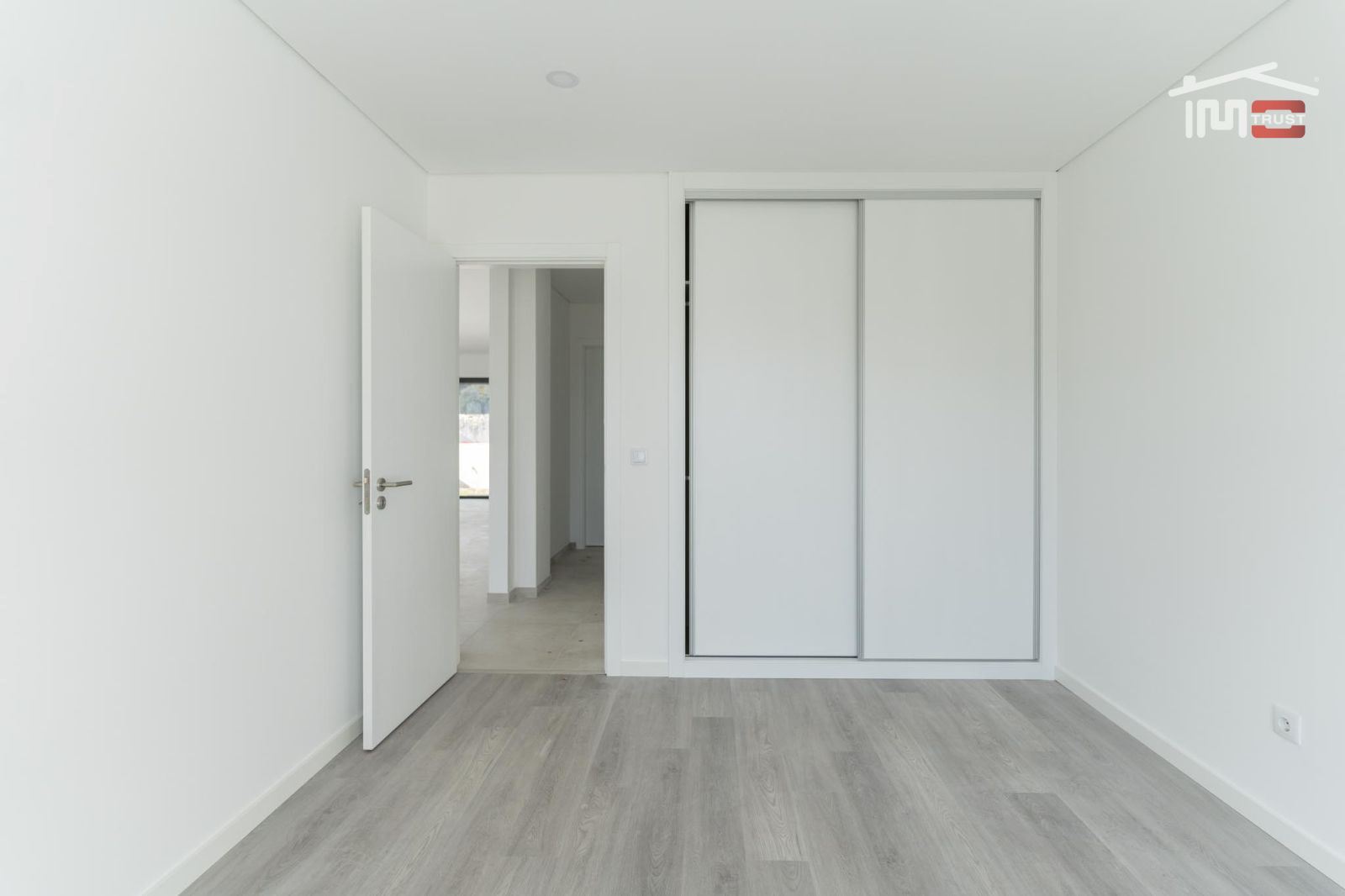 Moradia T3 para Venda em Nossa Senhora das Misericordias