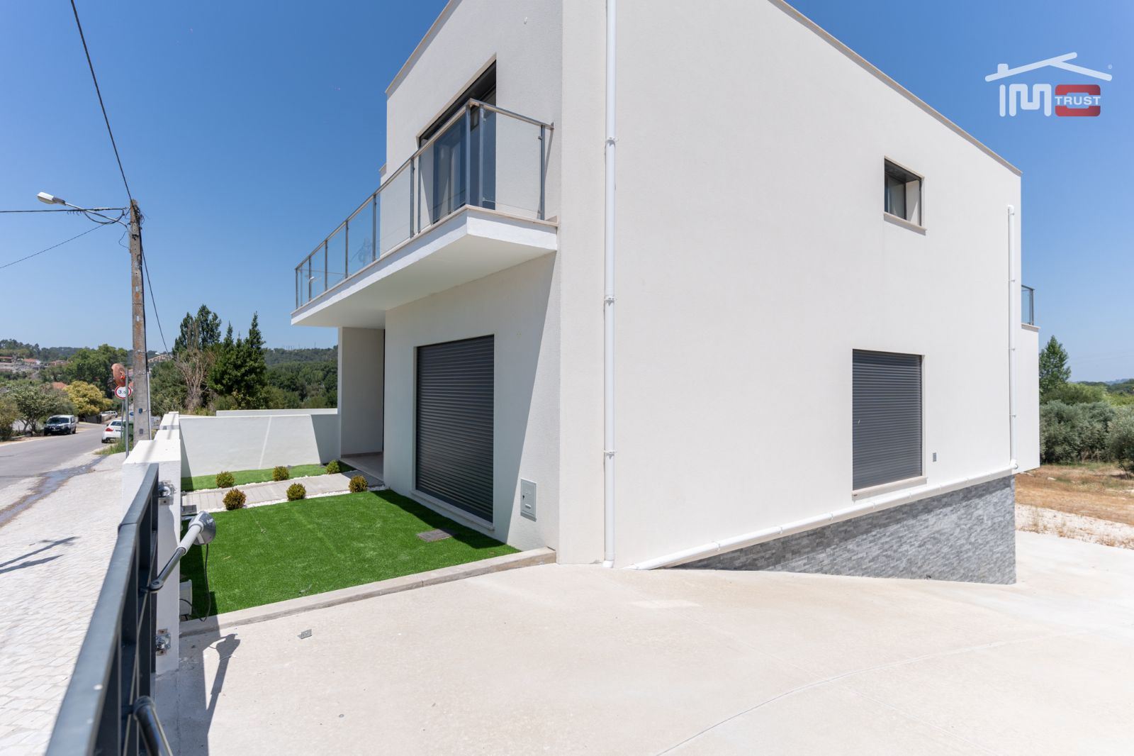 Moradia T3 para Venda em Nossa Senhora das Misericordias