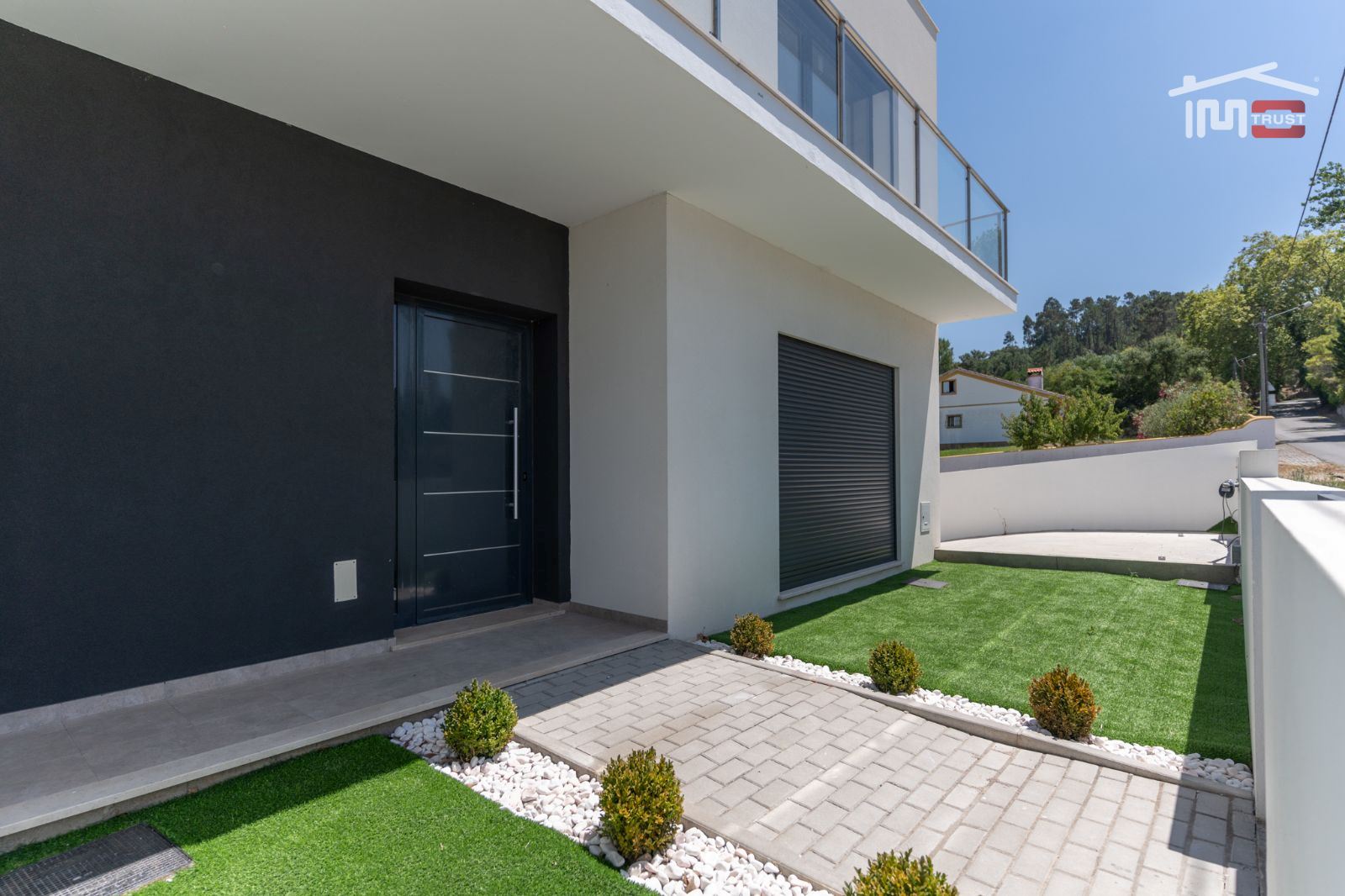 Moradia T3 para Venda em Nossa Senhora das Misericordias