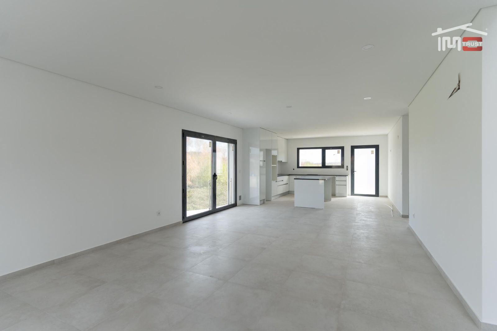 Moradia T3 para Venda em Nossa Senhora das Misericordias