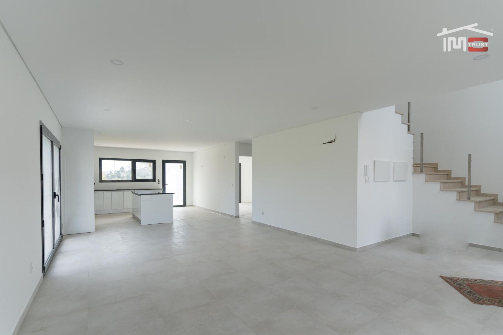 Moradia T3 para Venda em Nossa Senhora das Misericordias