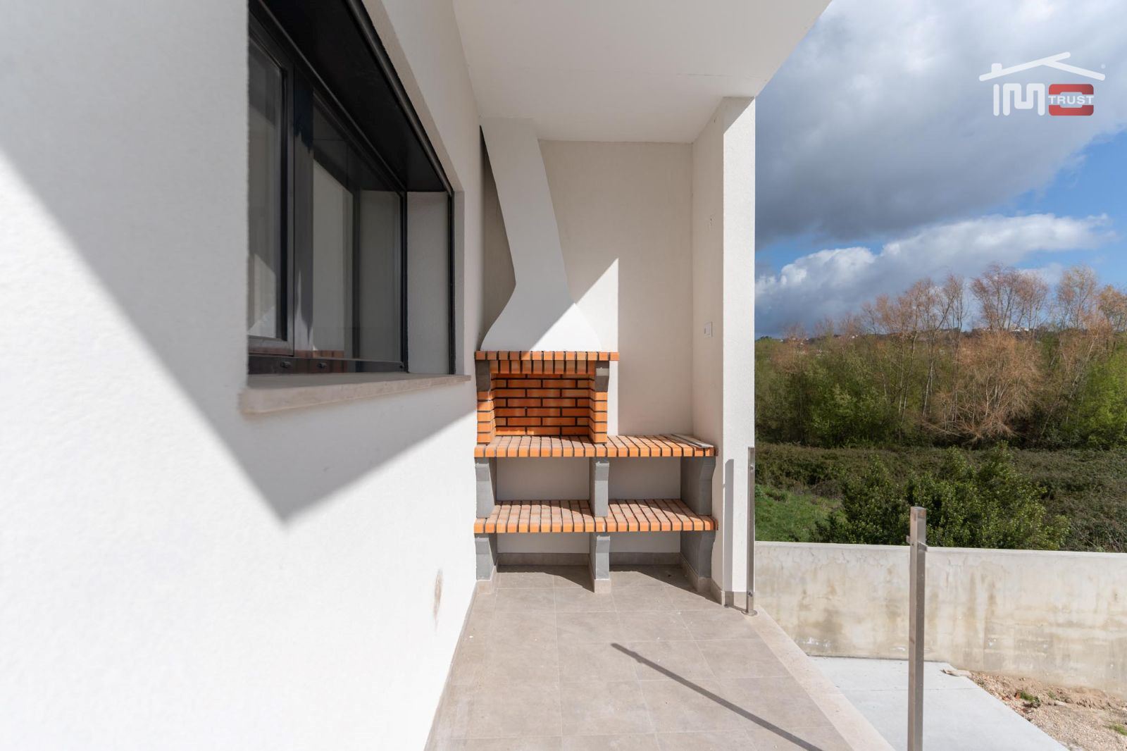 Moradia T3 para Venda em Nossa Senhora das Misericordias