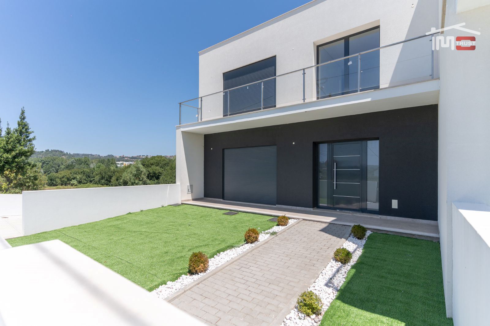 Moradia T3 para Venda em Nossa Senhora das Misericordias