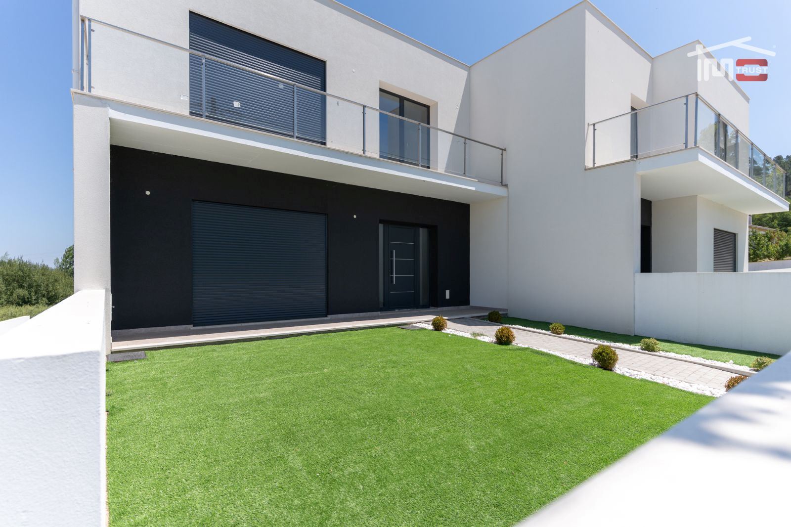 Moradia T3 para Venda em Nossa Senhora das Misericordias