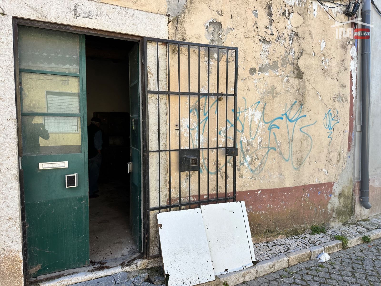 Moradia T3 para Venda em Sarilhos Grandes