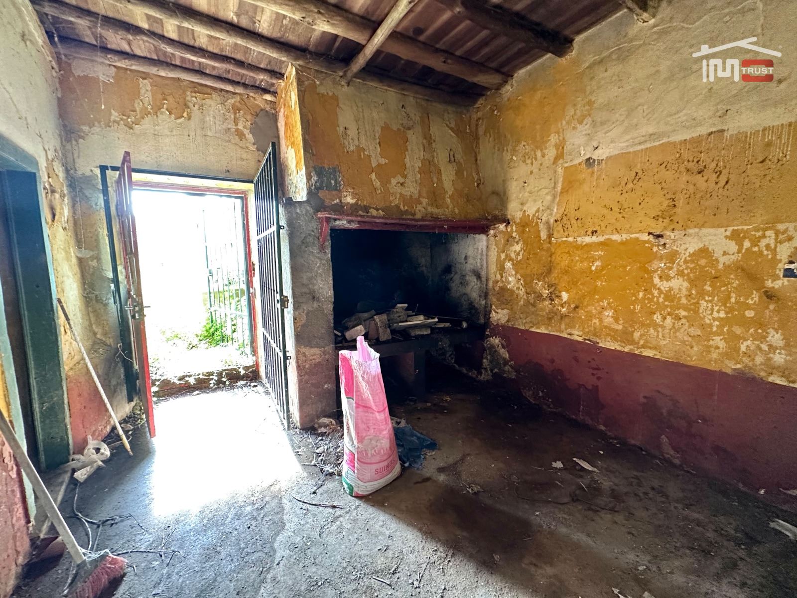 Moradia T3 para Venda em Sarilhos Grandes