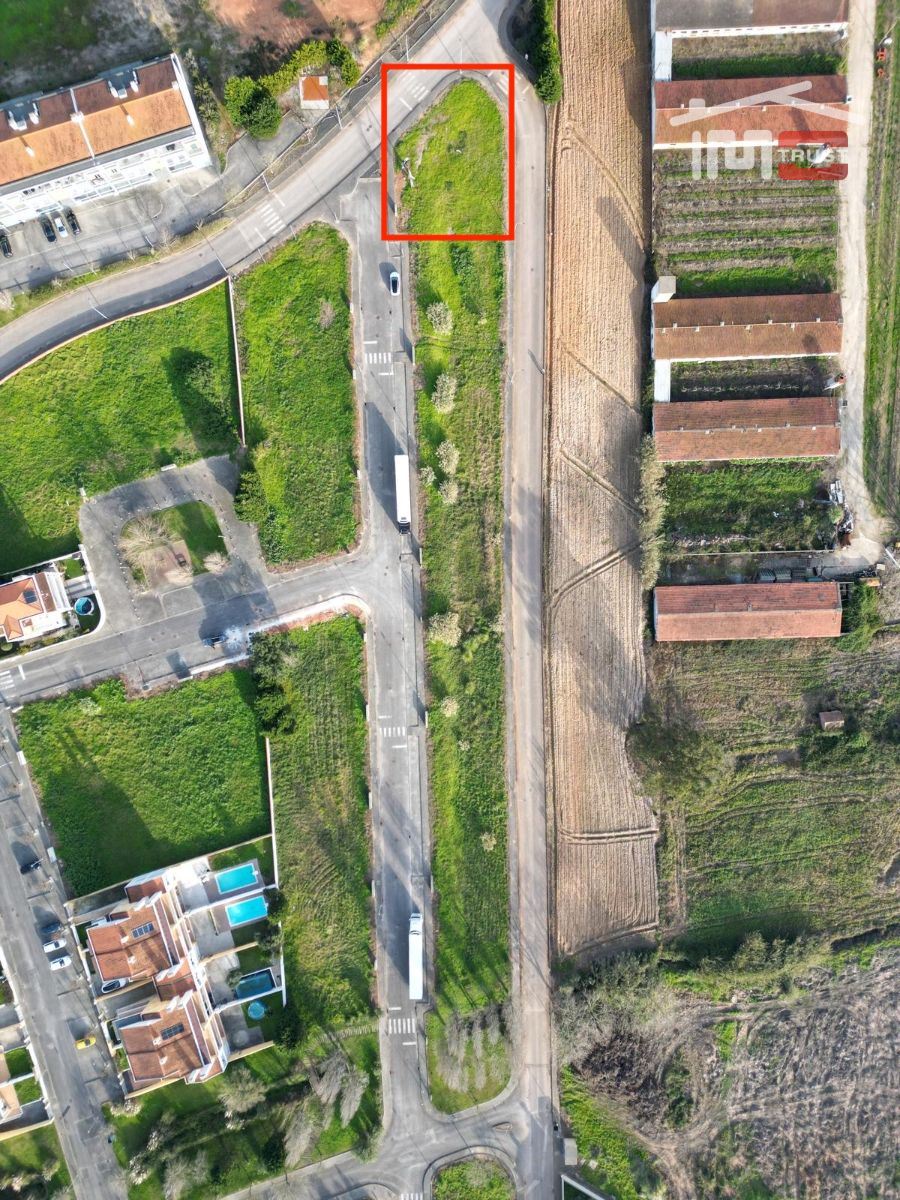 Land for sale in Torres Vedras, Portugal — €115,000