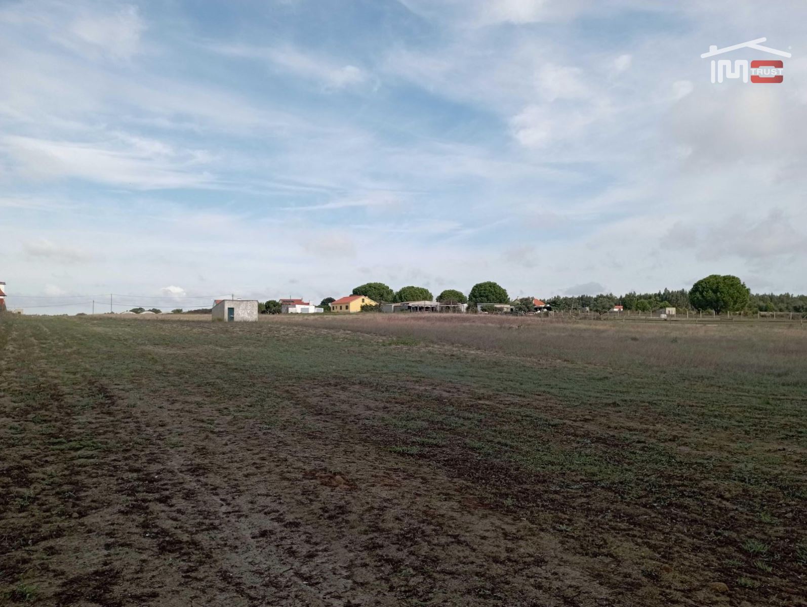 Land for sale in Montijo, Portugal — €69,000