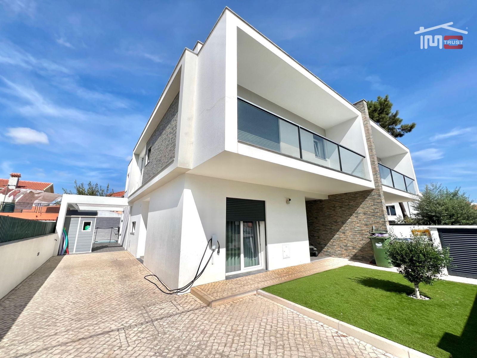 Moradia T4 para Venda em Fernao Ferro Foto 2