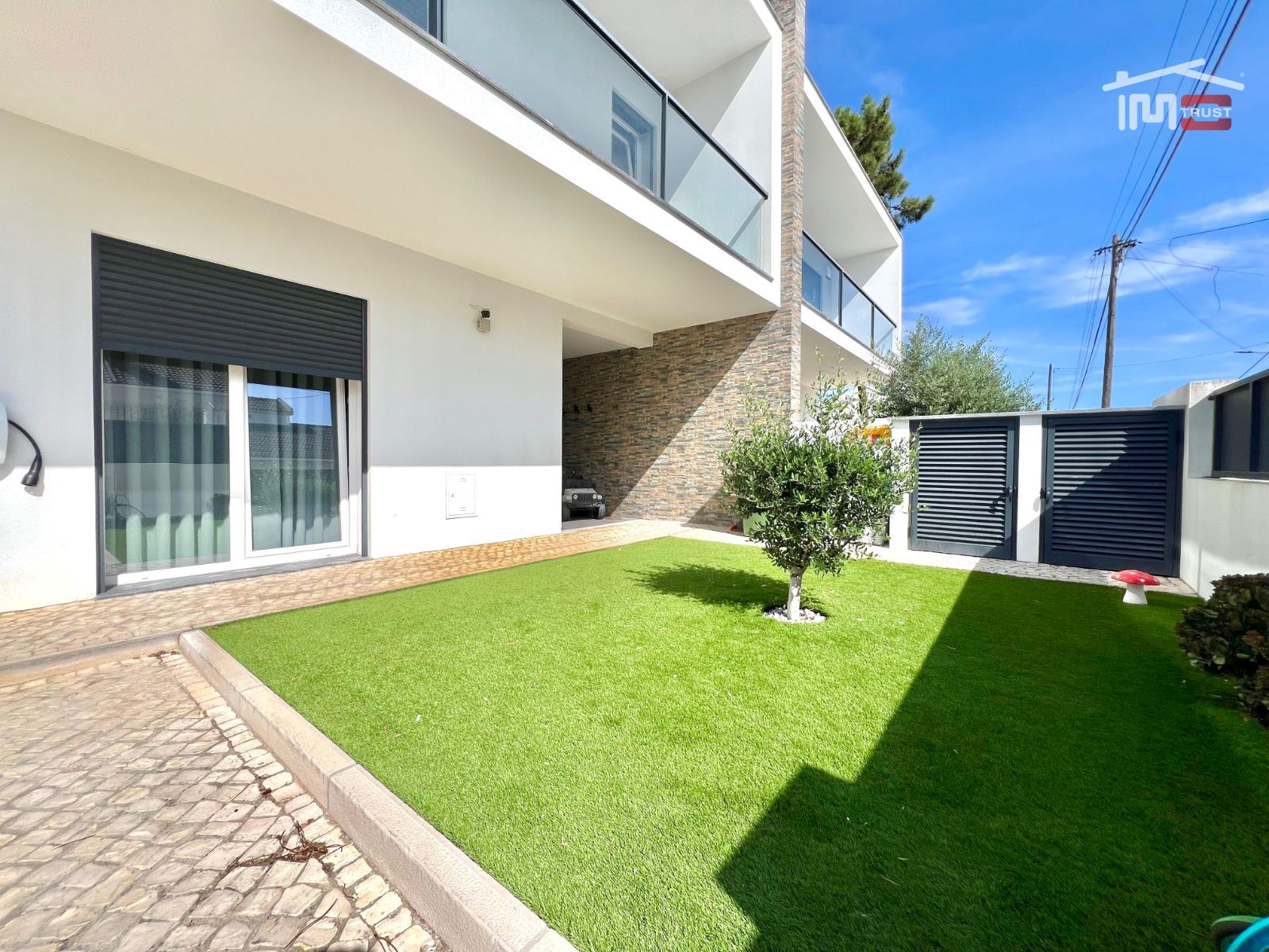 Moradia T4 para Venda em Fernao Ferro Foto 4