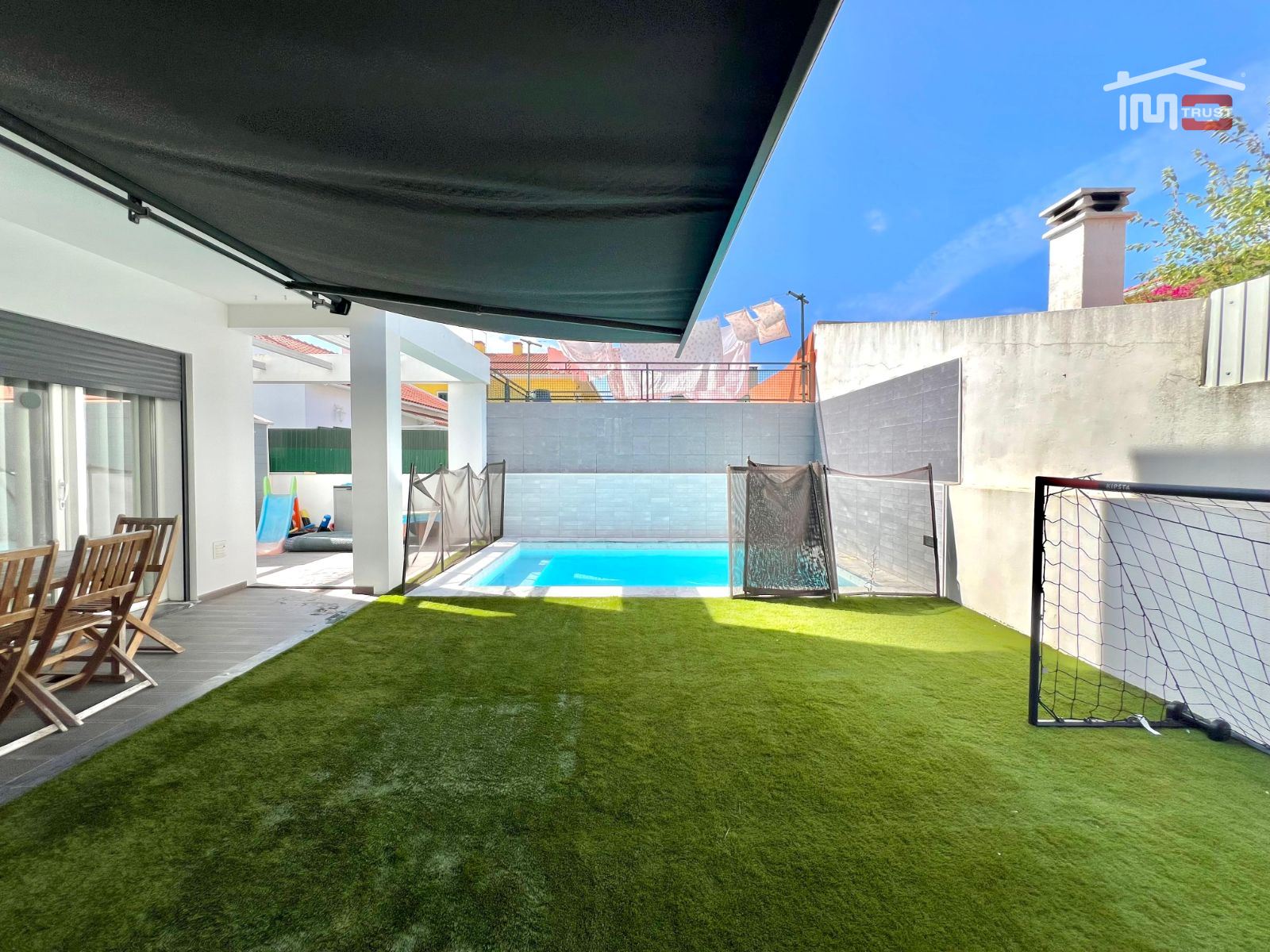 Moradia T4 para Venda em Fernao Ferro Foto 9