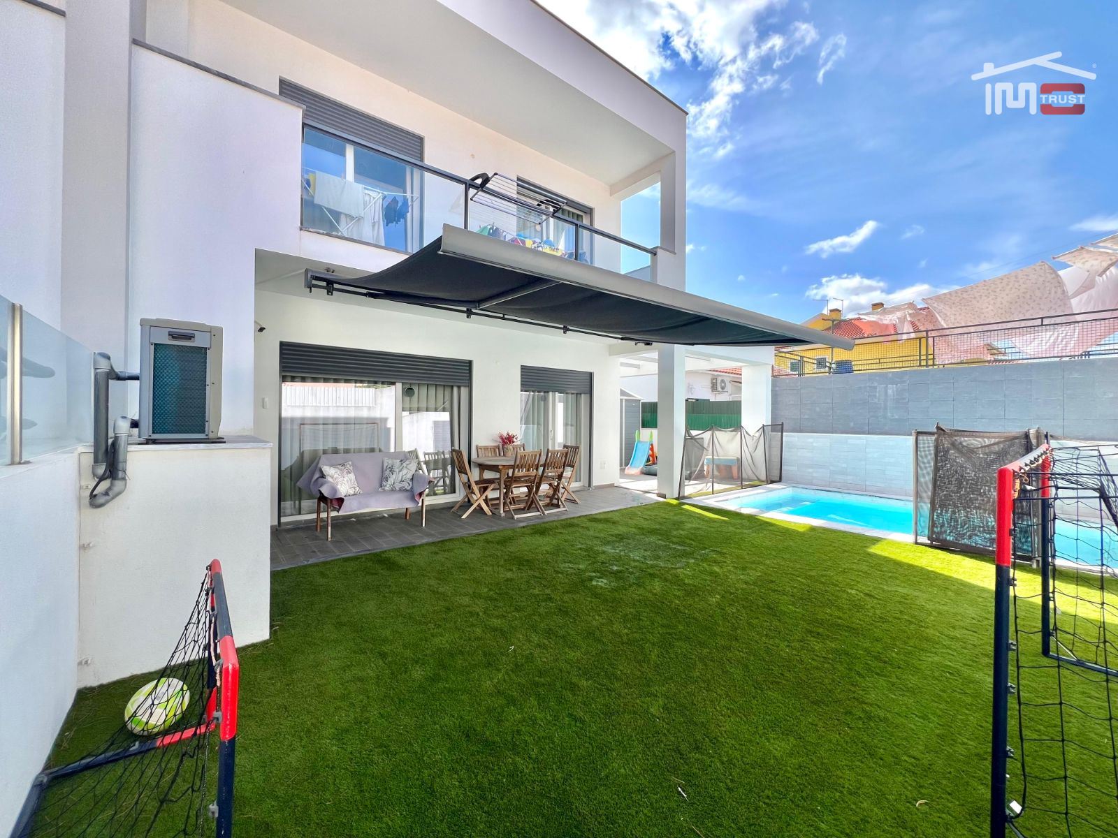 Moradia T4 para Venda em Fernao Ferro Foto 10