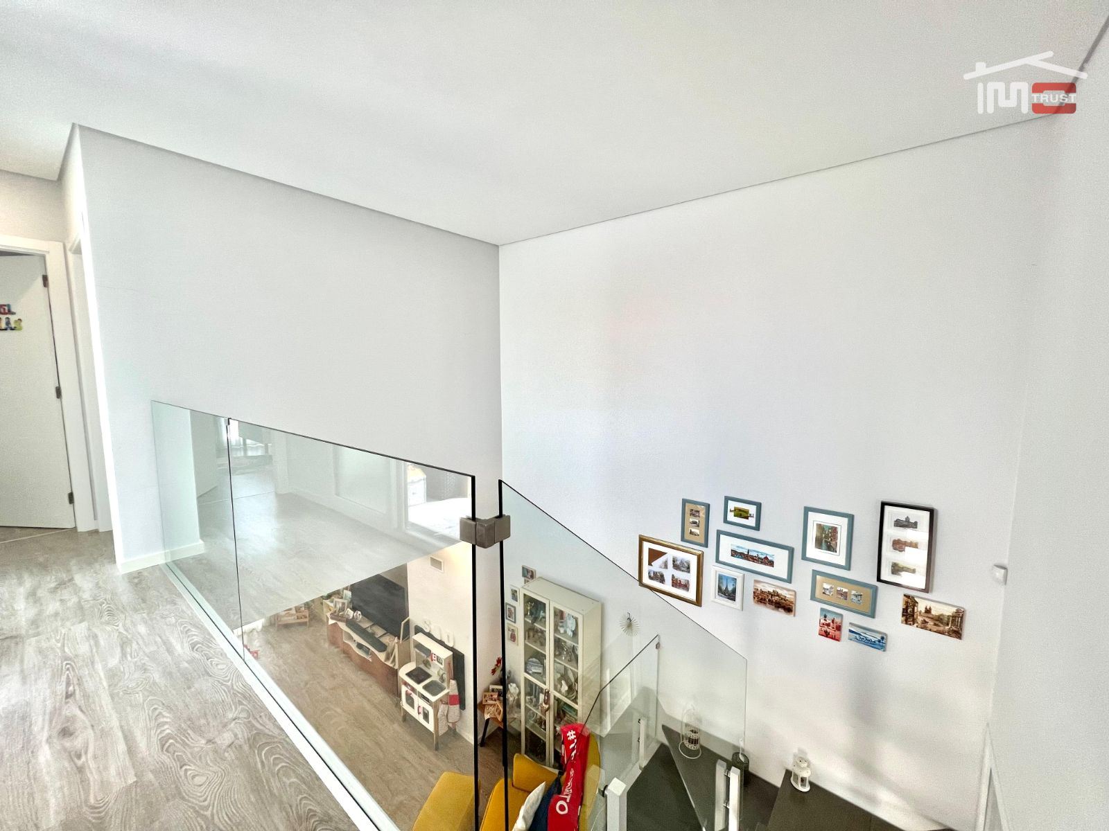 Moradia T4 para Venda em Fernao Ferro Foto 24